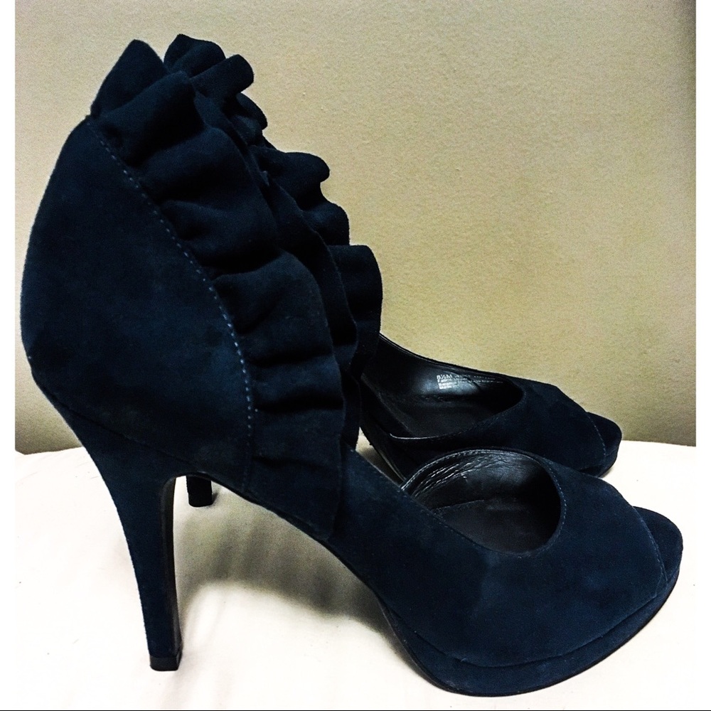 * ON SALE! * Carlos Santana navy blue high heels